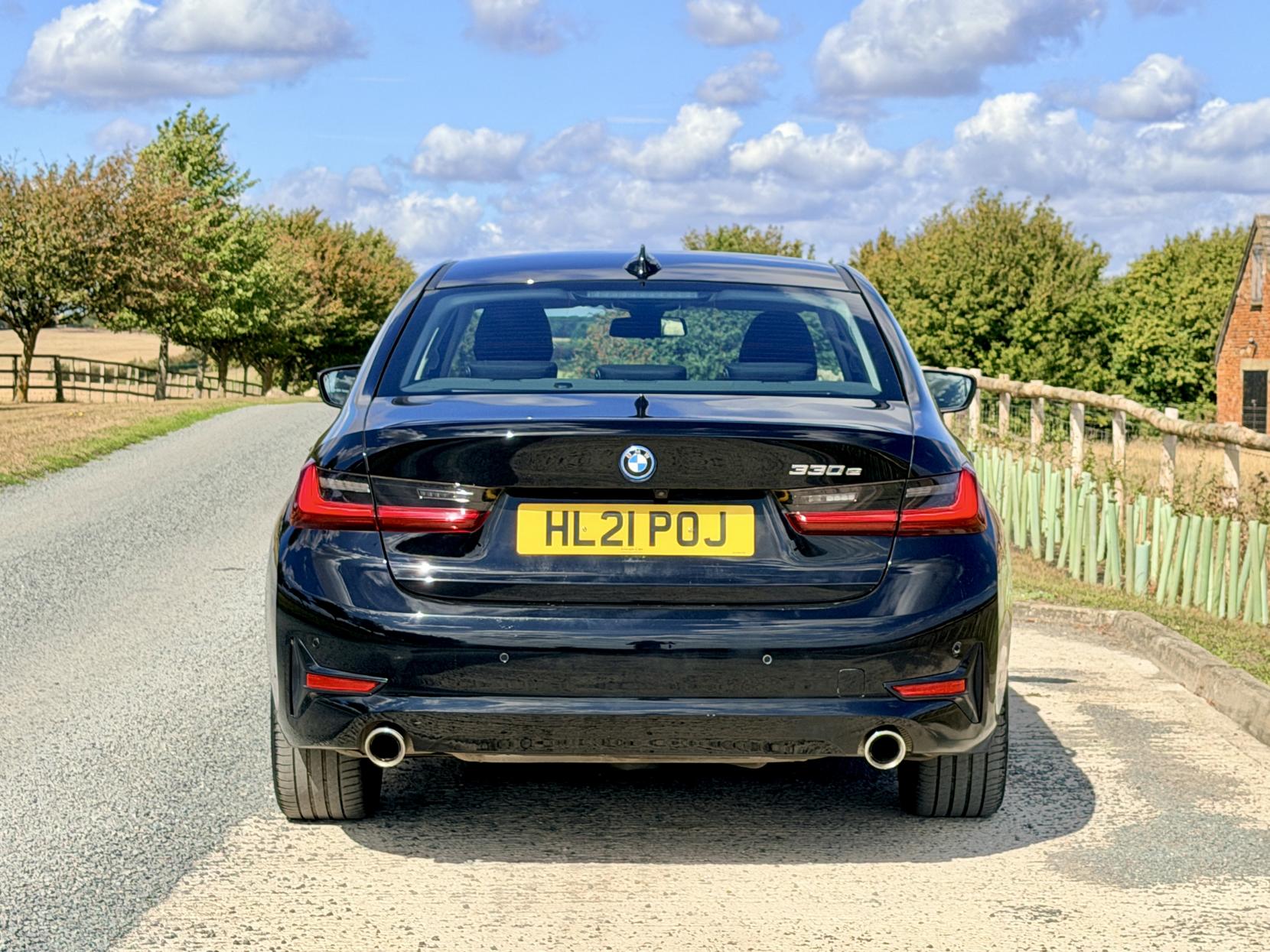Bmw 3 Series - Image 4