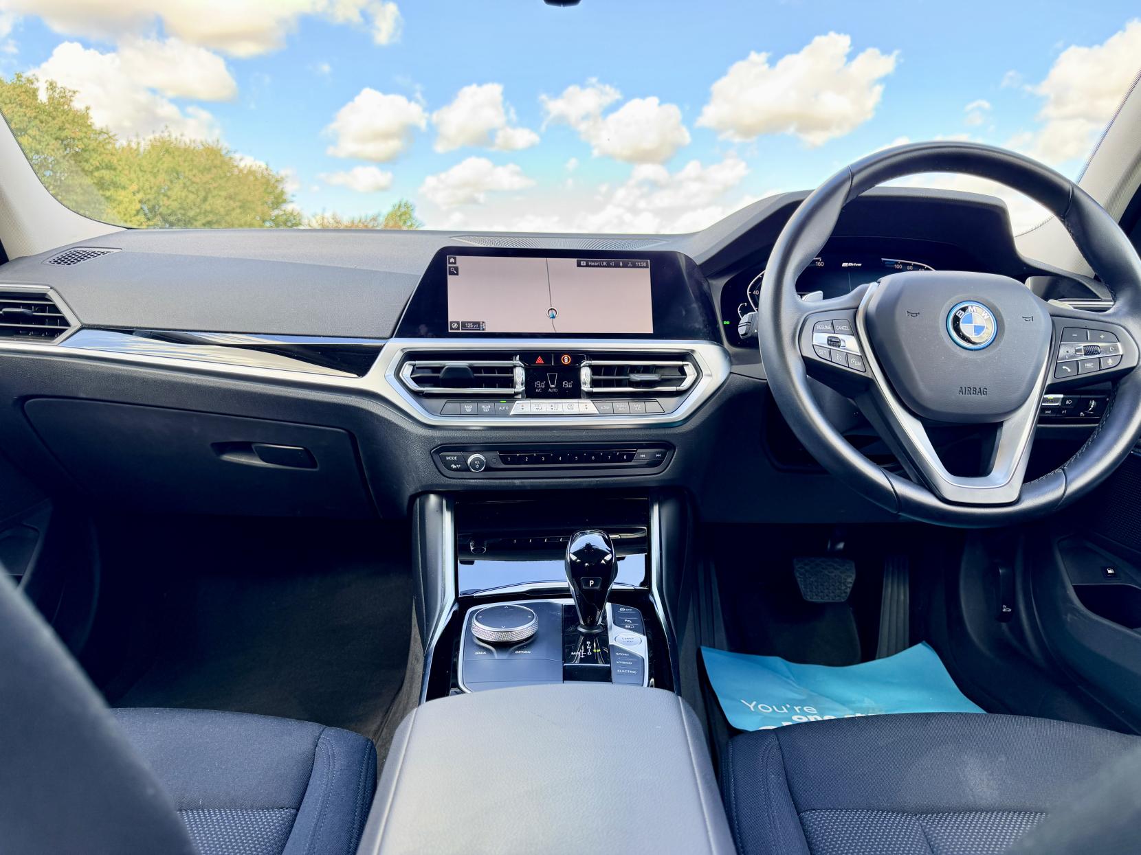 Bmw 3 Series - Image 18