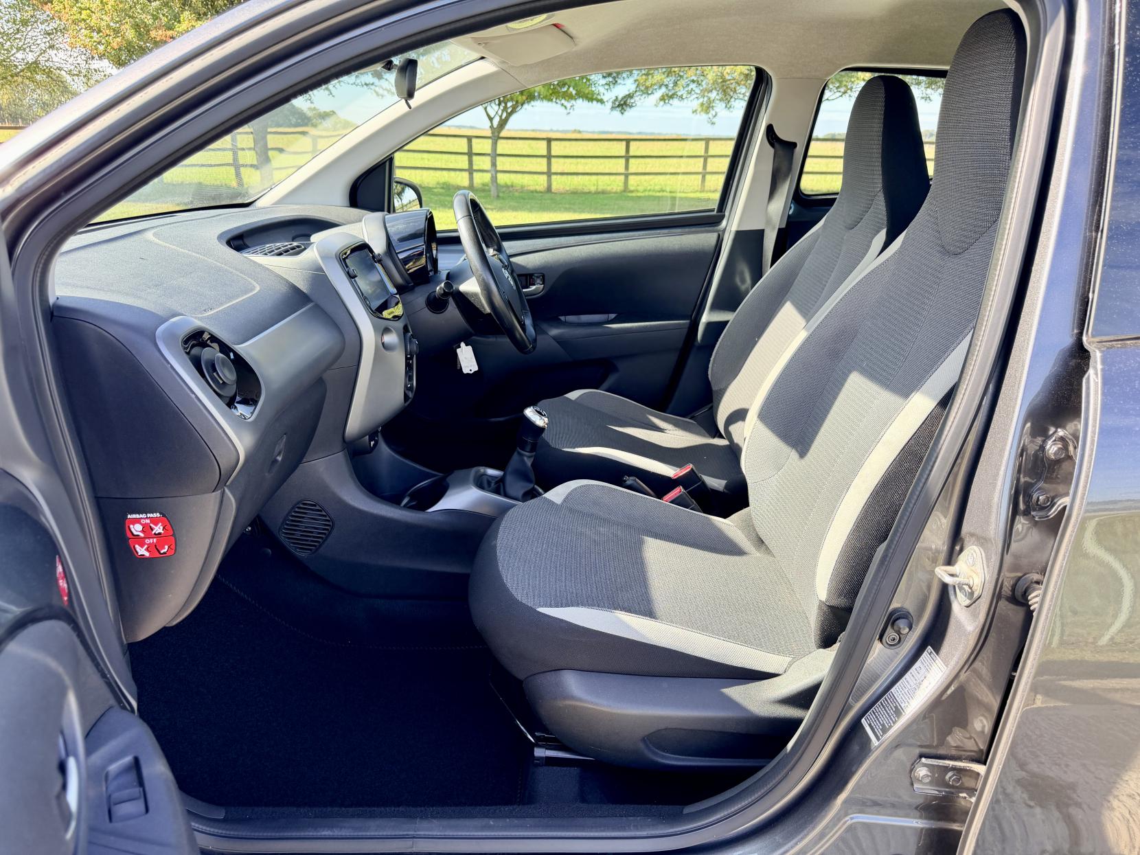 Toyota Aygo - Image 10
