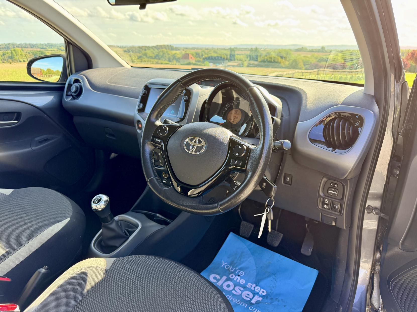 Toyota Aygo - Image 17