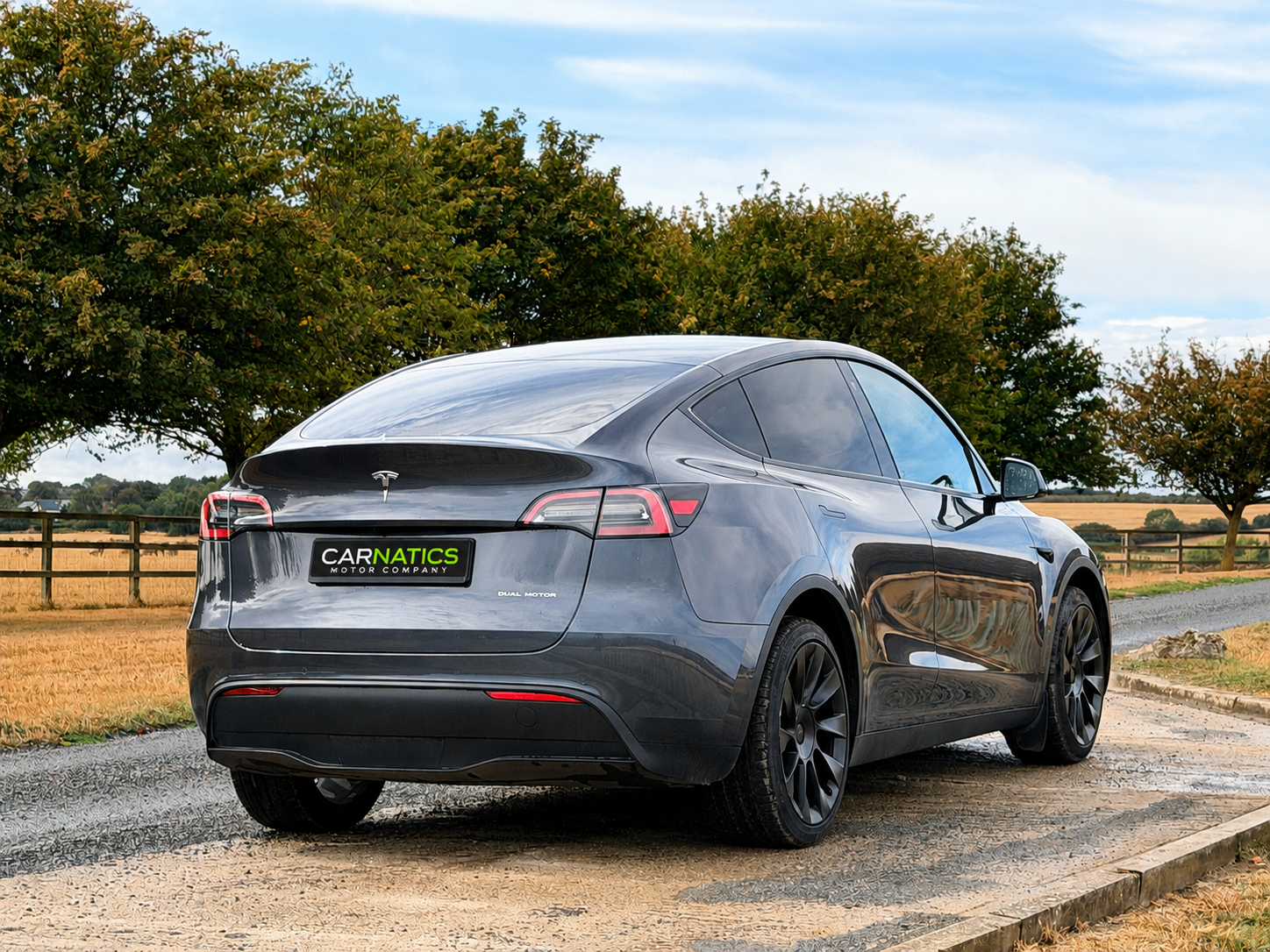 Tesla Model Y - Image 2