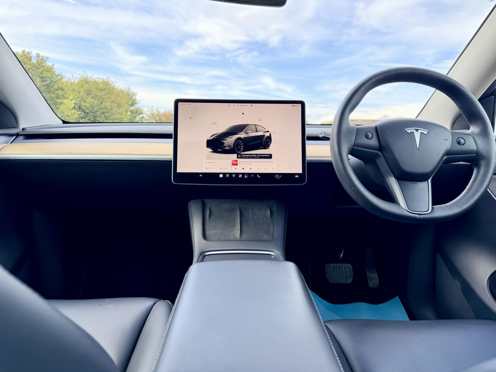 Tesla Model Y - Image 11