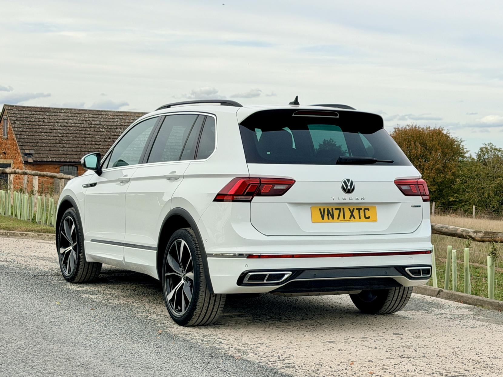 Volkswagen Tiguan - Image 4