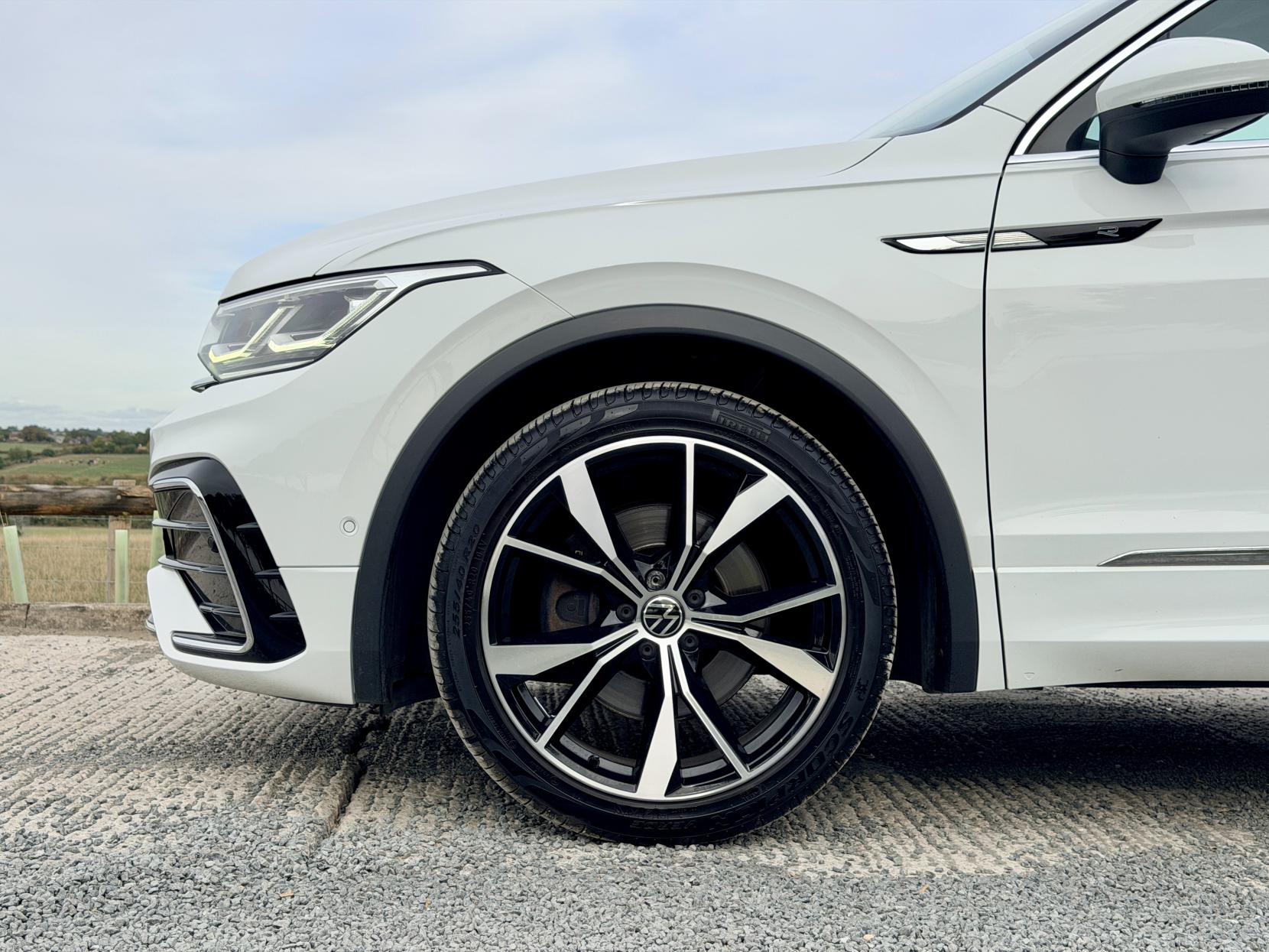 Volkswagen Tiguan - Image 9