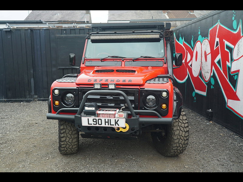 Land Rover Defender 90 - Image 9