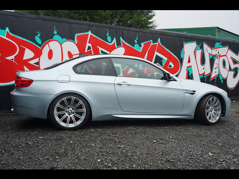 Bmw M3 - Image 17