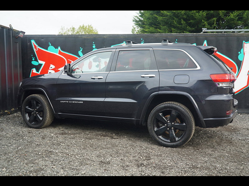 Jeep Grand Cherokee - Image 16