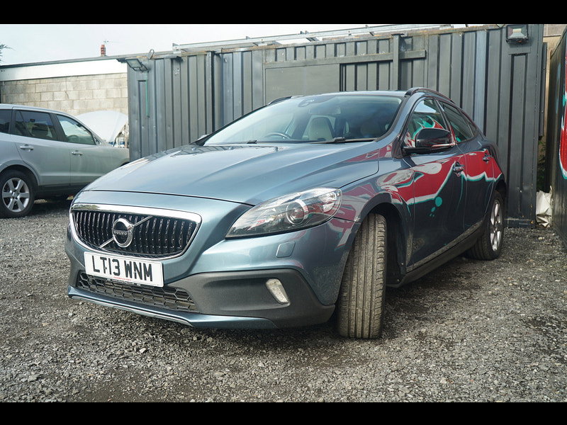 Volvo V40 Cross Country - Image 10