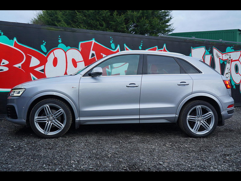 Audi Q3 - Image 11