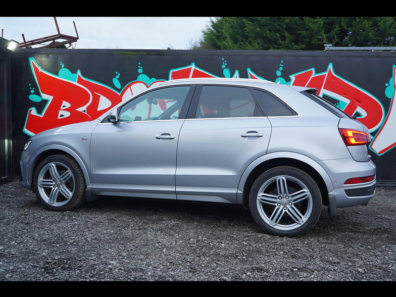 Audi Q3 - Image 13
