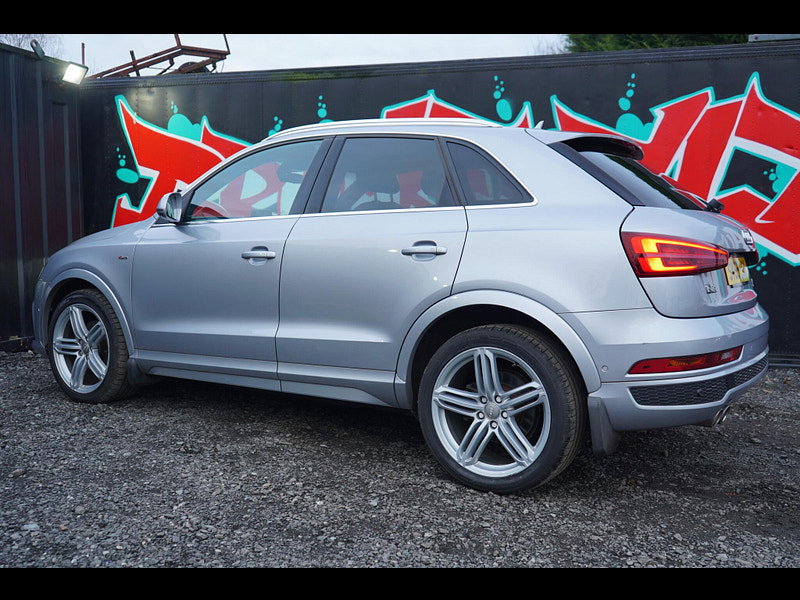 Audi Q3 - Image 14
