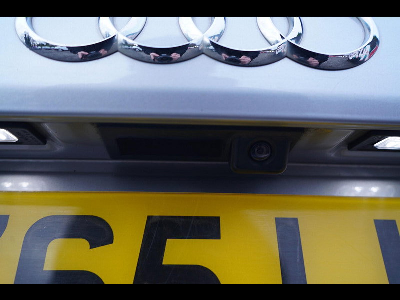 Audi Q3 - Image 19
