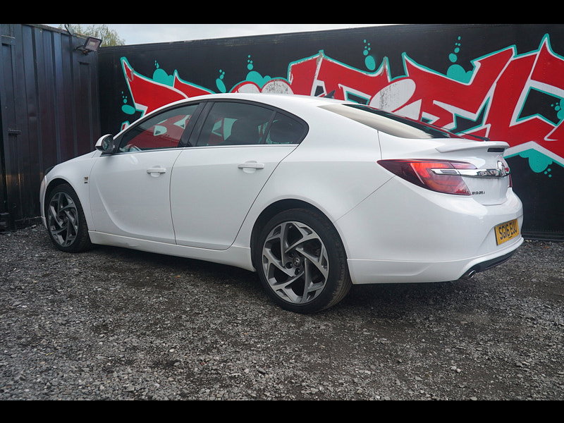 Vauxhall Insignia - Image 17