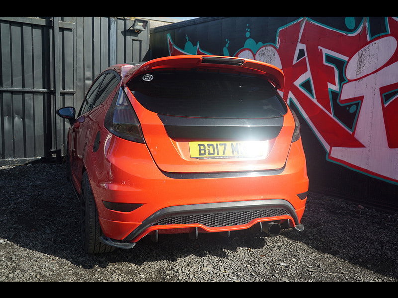 Ford Fiesta - Image 18