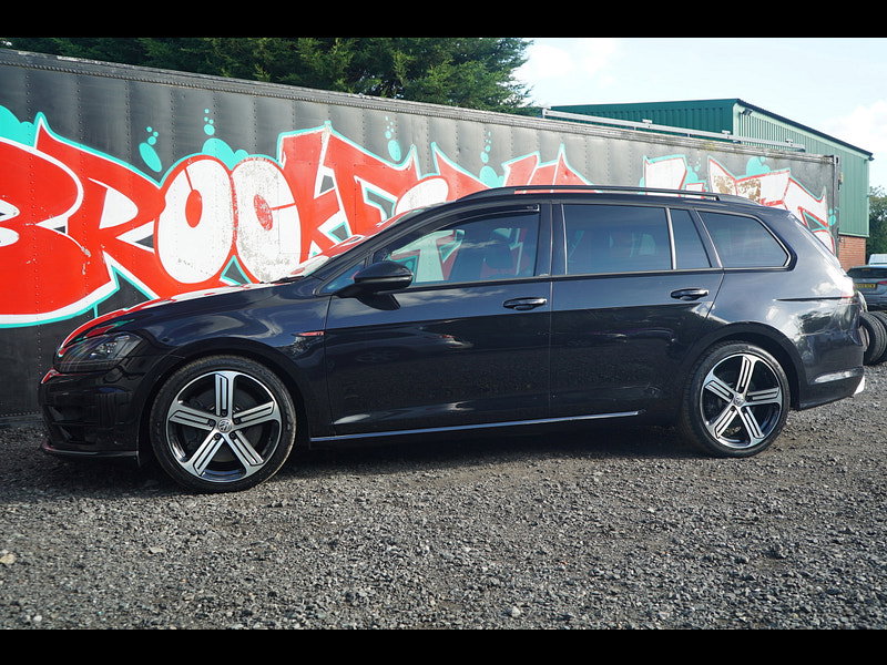 Volkswagen Golf - Image 10