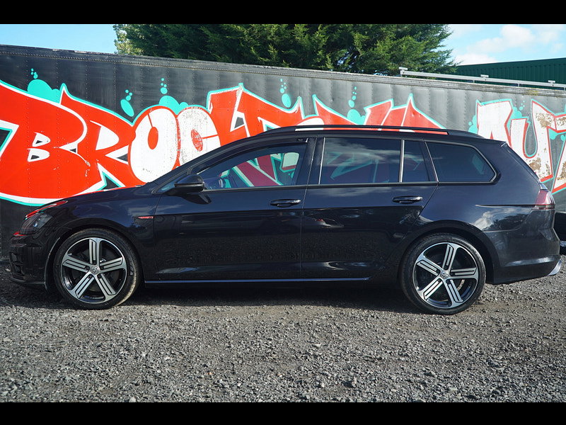 Volkswagen Golf - Image 12