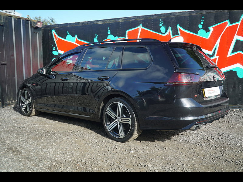 Volkswagen Golf - Image 16