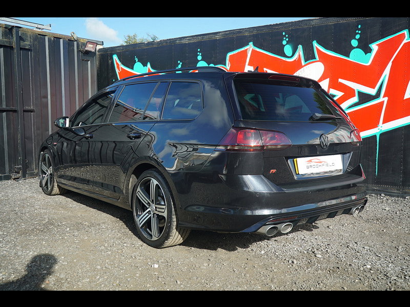 Volkswagen Golf - Image 17