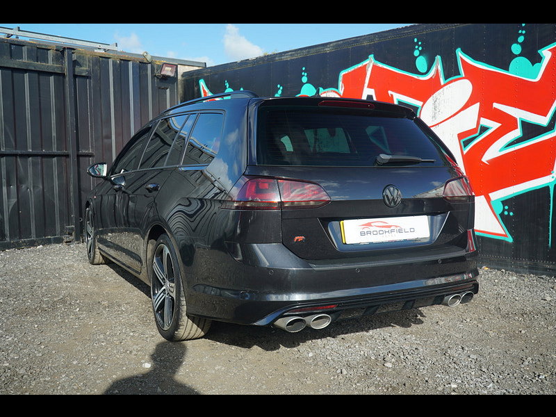 Volkswagen Golf - Image 18