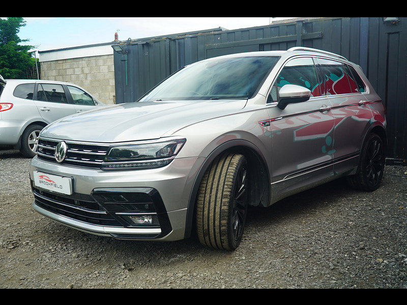 Volkswagen Tiguan - Image 11