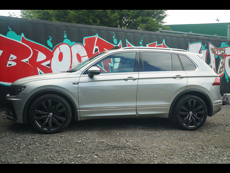 Volkswagen Tiguan - Image 13