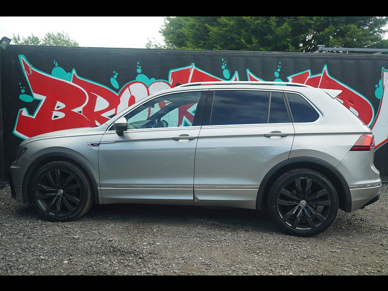 Volkswagen Tiguan - Image 15