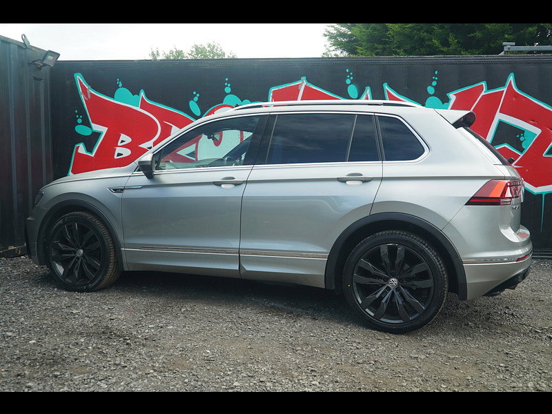 Volkswagen Tiguan - Image 16