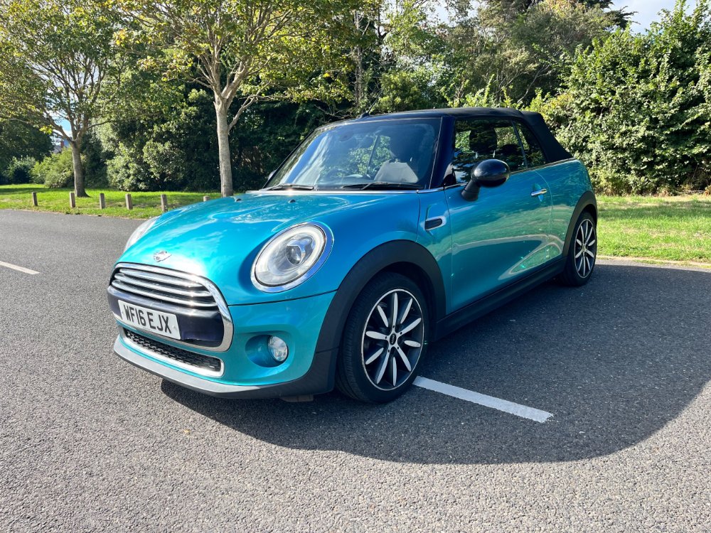 Mini Convertible 1.5 Cooper Convertible 2dr Petrol Manual Euro 6 (s/s) (136 ps) - Image 4