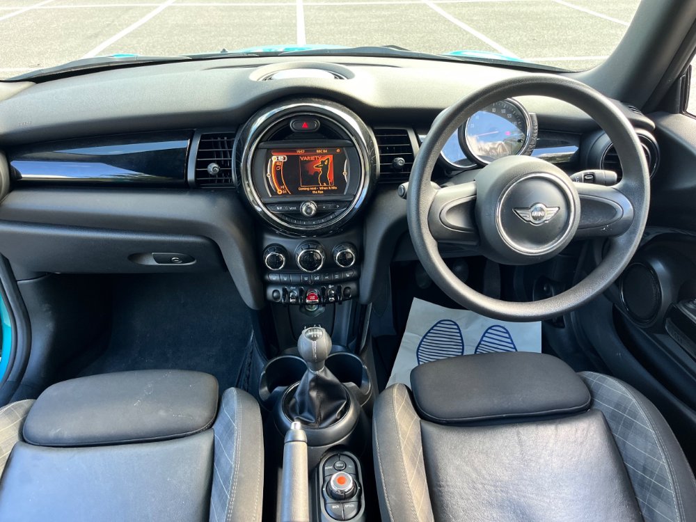 Mini Convertible 1.5 Cooper Convertible 2dr Petrol Manual Euro 6 (s/s) (136 ps) - Image 8