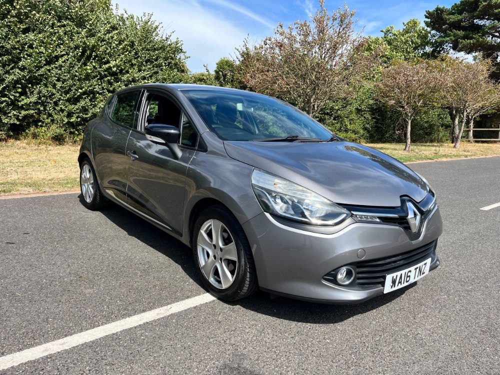 Renault Clio 1.2 16V Dynamique Nav Hatchback 5dr Petrol Manual Euro 6 (75 ps) - Image 3