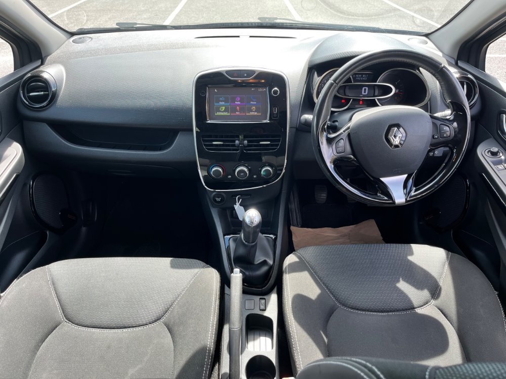 Renault Clio 1.2 16V Dynamique Nav Hatchback 5dr Petrol Manual Euro 6 (75 ps) - Image 9