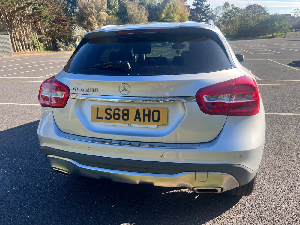 Mercedes-Benz GLA 1.6 GLA200 Sport (Executive) SUV 5dr Petrol 7G-DCT Euro 6 (s/s) (156 ps) - Image 5