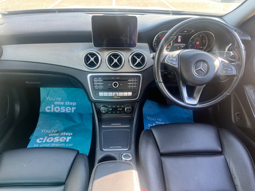Mercedes-Benz GLA 1.6 GLA200 Sport (Executive) SUV 5dr Petrol 7G-DCT Euro 6 (s/s) (156 ps) - Image 8