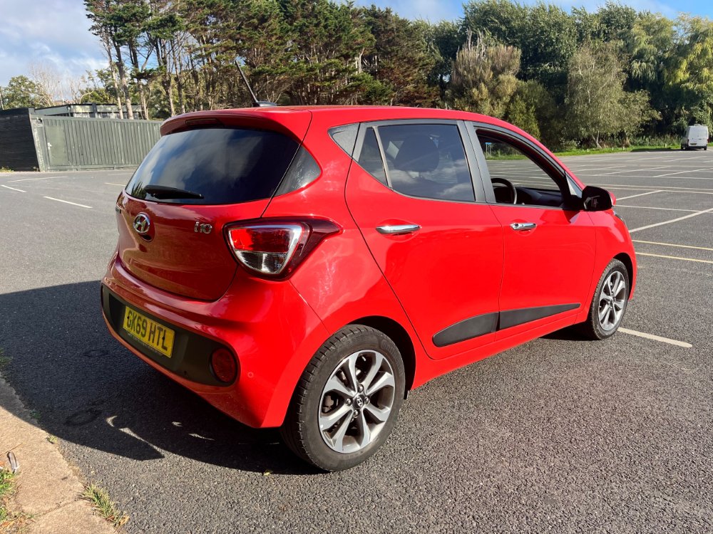 Hyundai i10 1.2 Premium SE Hatchback 5dr Petrol Auto Euro 6 (87 ps) - Image 5