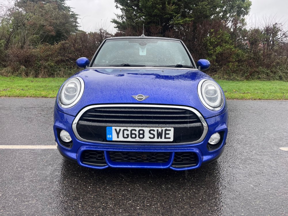 Mini Convertible 1.5 Cooper Sport Convertible 2dr Petrol Manual Euro 6 (s/s) (136 ps) - Image 2