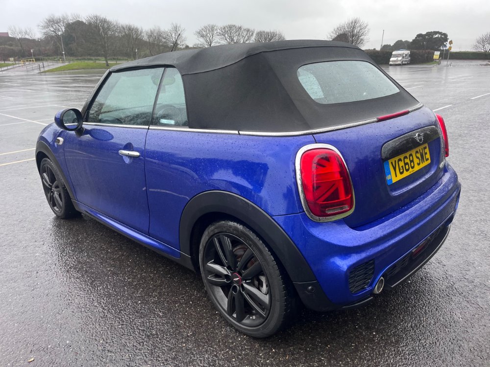 Mini Convertible 1.5 Cooper Sport Convertible 2dr Petrol Manual Euro 6 (s/s) (136 ps) - Image 5