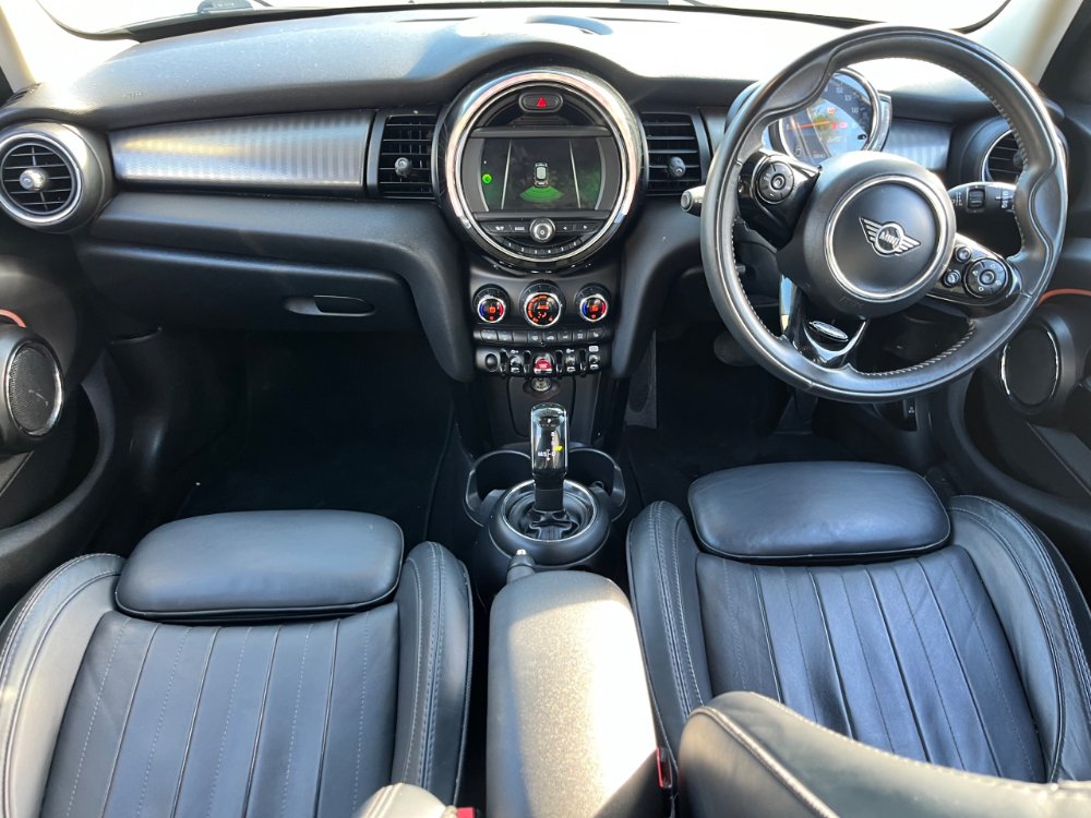 Mini Hatch 1.5 Cooper Exclusive Hatchback 5dr Petrol Steptronic Euro 6 (s/s) (136 ps) - Image 8