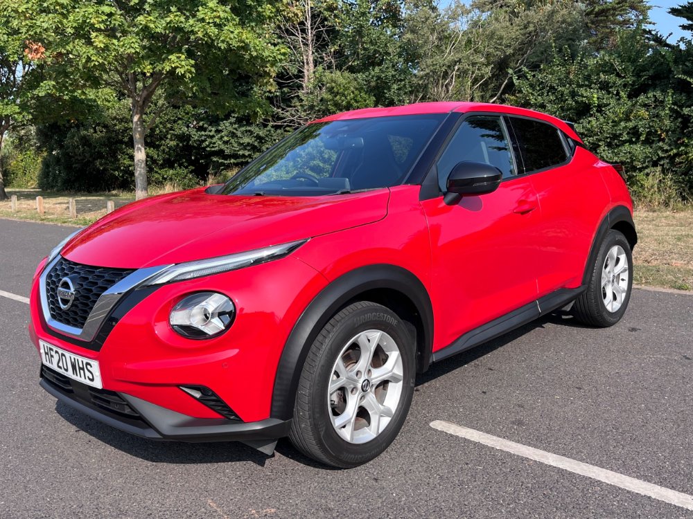 Nissan Juke 1.0 DiG-T N-Connecta 5dr - Image 3