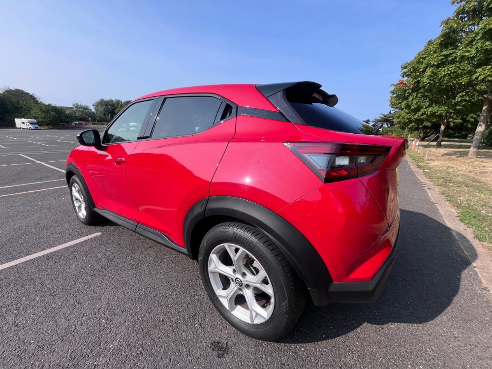 Nissan Juke 1.0 DiG-T N-Connecta 5dr - Image 5