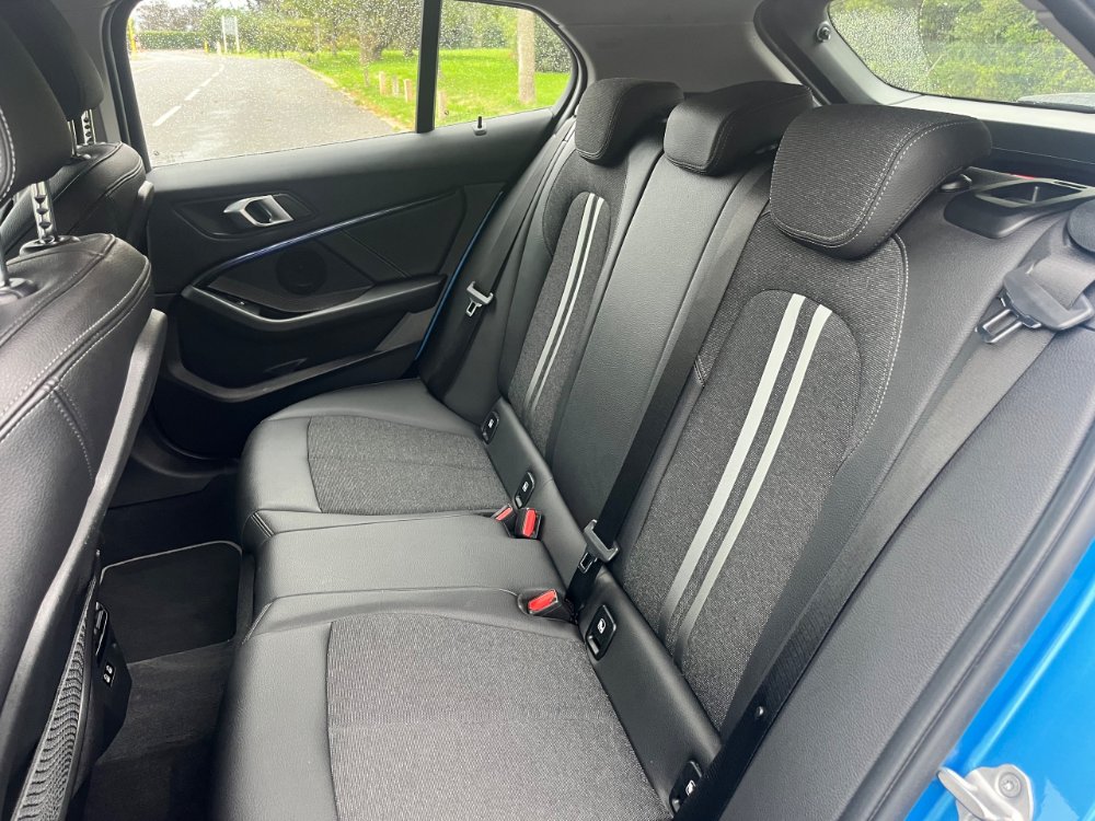 BMW 1 Series 1.5 118i Sport (LCP) Hatchback 5dr Petrol Manual Euro 6 (s/s) (136 ps) - Image 6