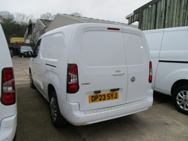 Vauxhall Combo - Image 7