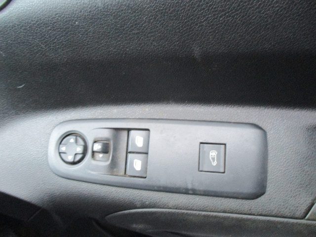 Vauxhall Combo - Image 15