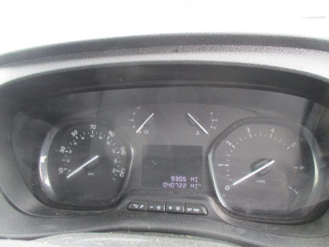 Vauxhall Vivaro - Image 8