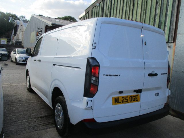 Ford Transit Custom - Image 9