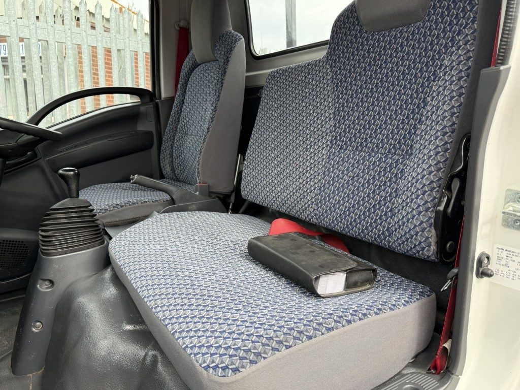 Isuzu Grafter - Image 9