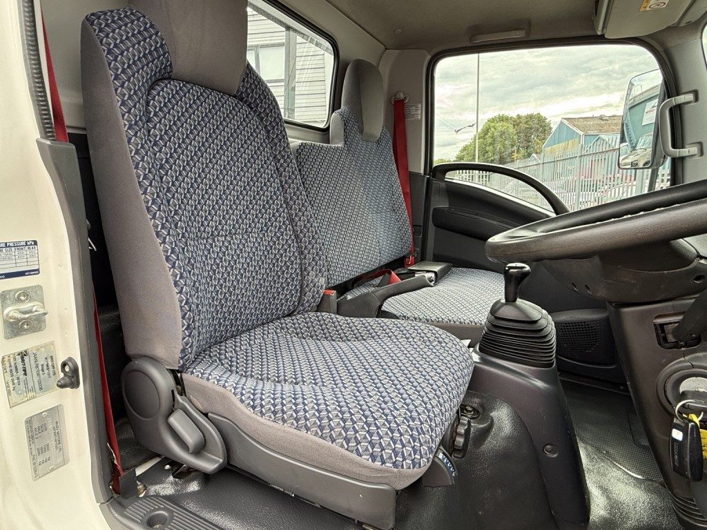 Isuzu Grafter - Image 10