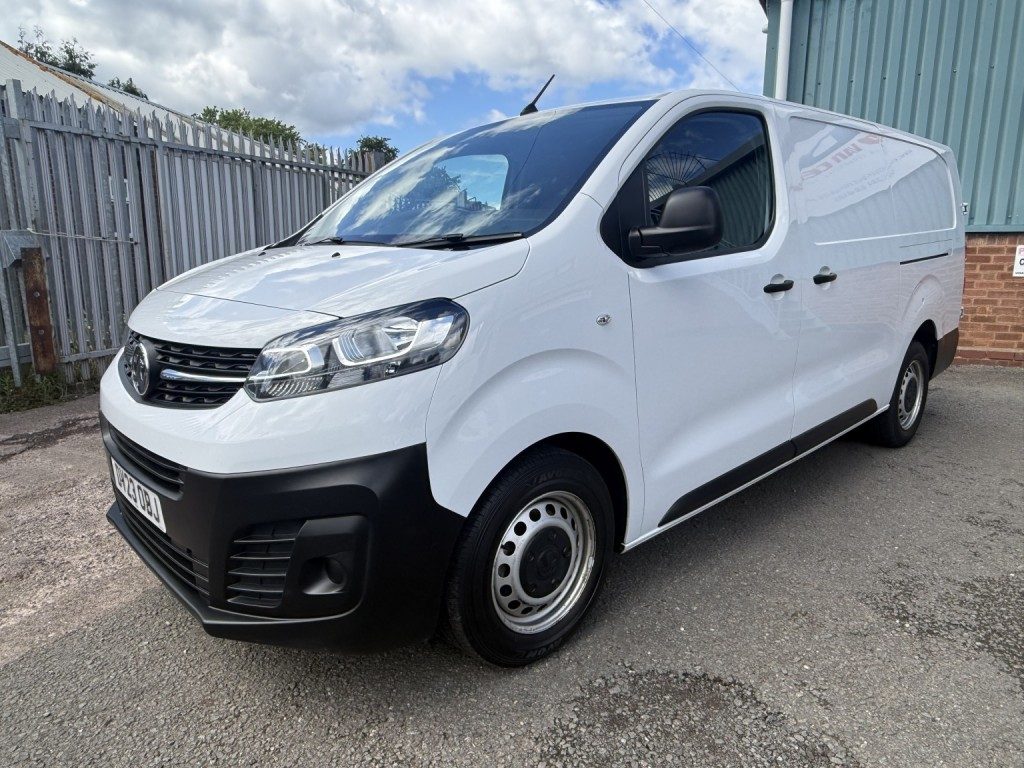Vauxhall Vivaro - Image 4