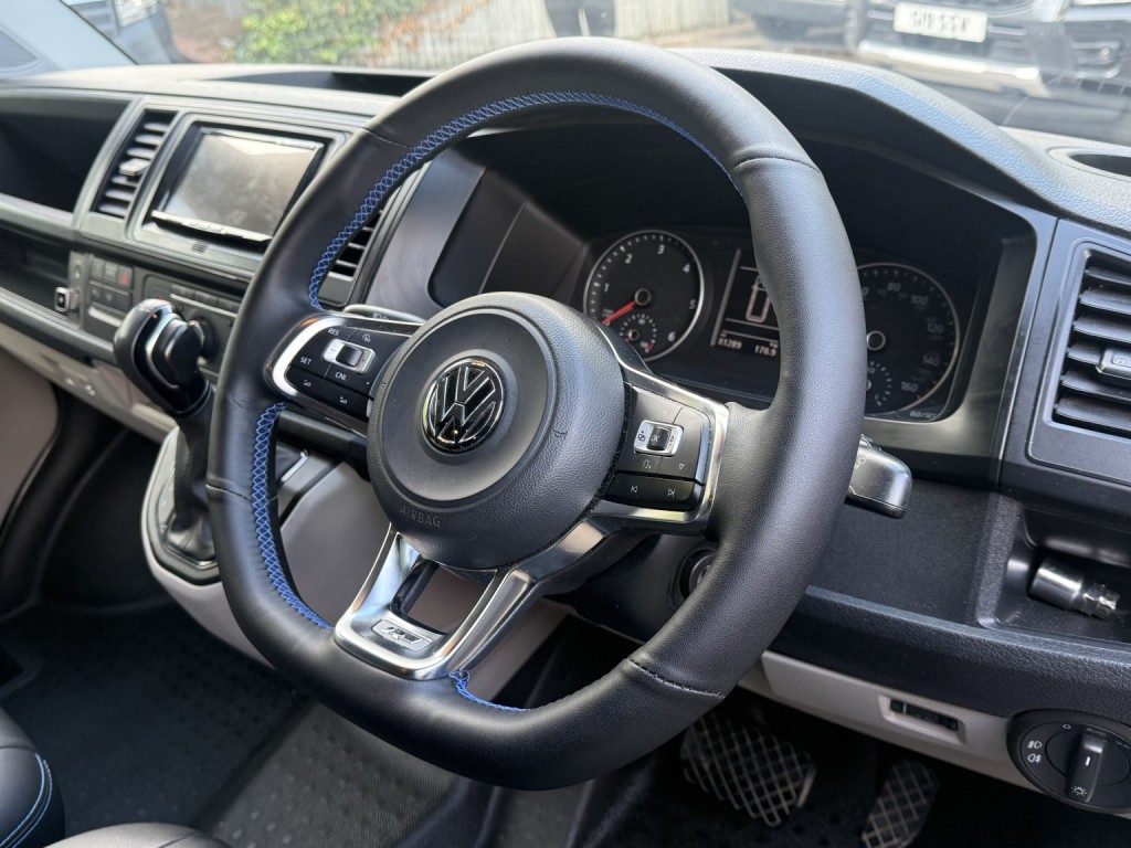 Volkswagen Transporter - Image 7