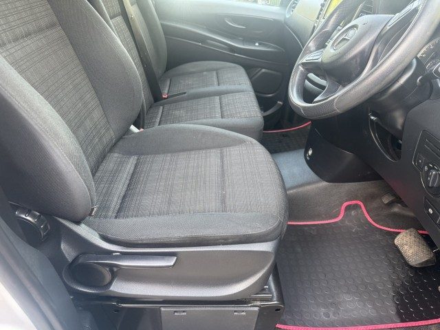 Mercedes-Benz Vito - Image 20