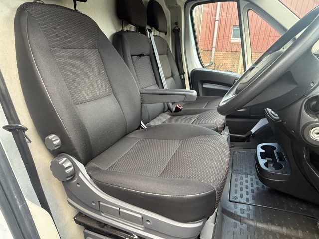 Citroen Relay - Image 15